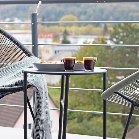 BlackNCozy - Design Appartement mit Boxspringbett und Balkon Lörrach Exterior foto